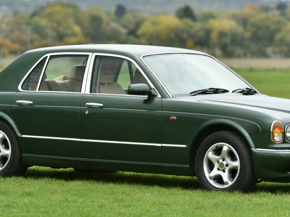 Immagine 5/50 di Bentley Arnage Green Label (1998)