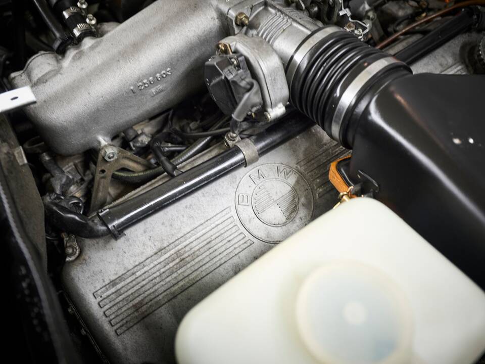 Image 97/100 of BMW 3.0 CSi (1973)