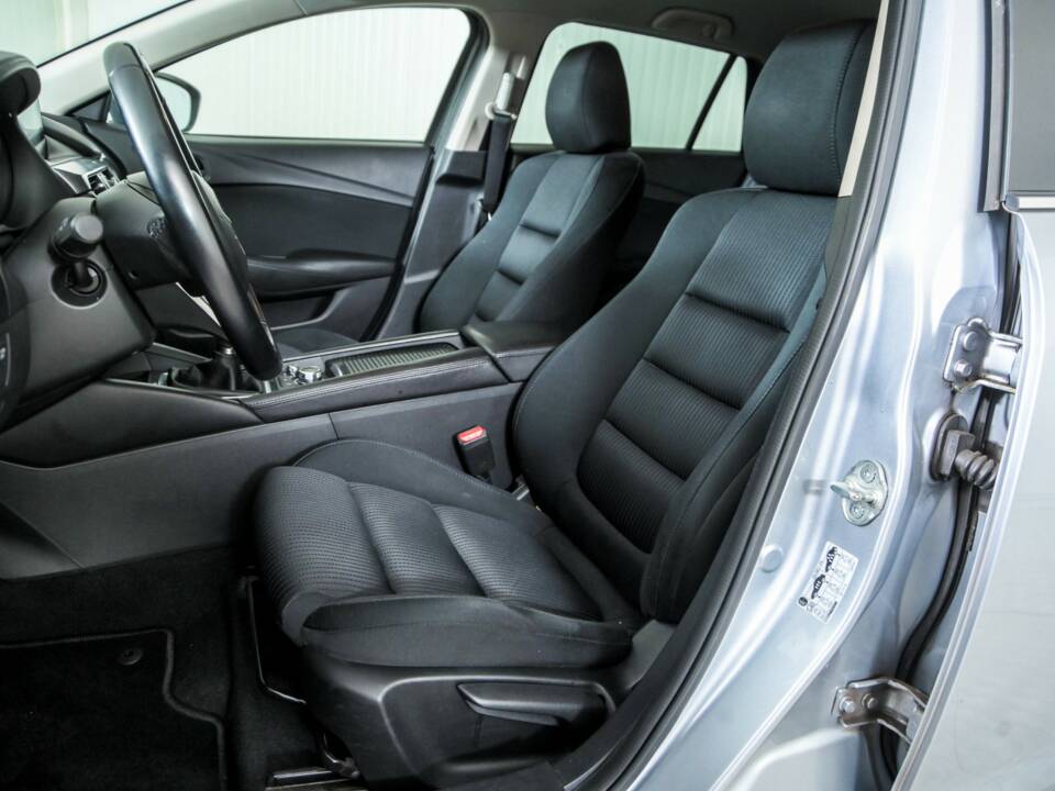 Imagen 20/50 de Mazda 6 Sport Kombi 2.0 Skyactiv-G (2016)