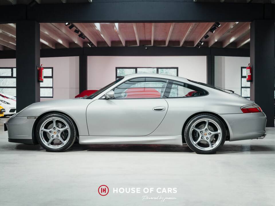 Imagen 10/24 de Porsche 911 Carrera "40 Jahre 911" (2003)