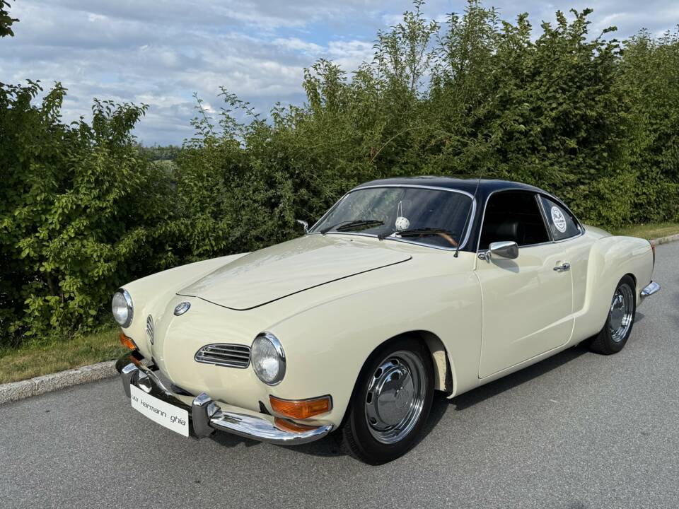 Image 1/30 of Volkswagen Karmann Ghia 1600 (1973)