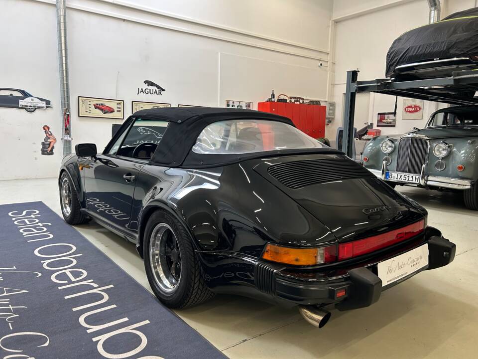 Bild 22/32 von Porsche 911 Carrera 3.2 (WTL) (1985)