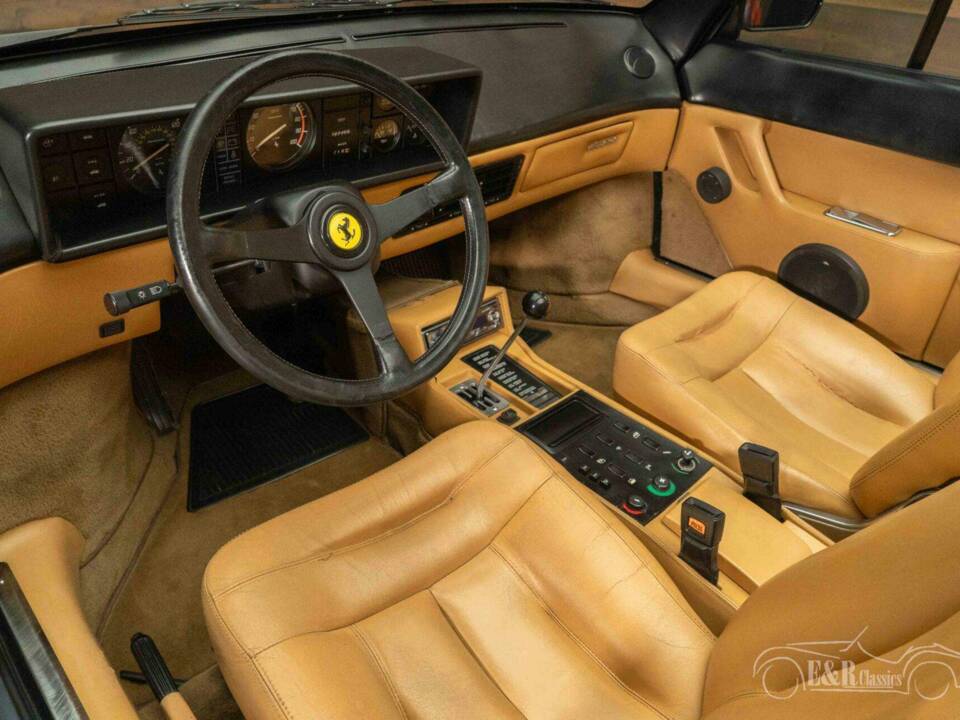 Imagen 2/19 de Ferrari Mondial 3.2 (1985)