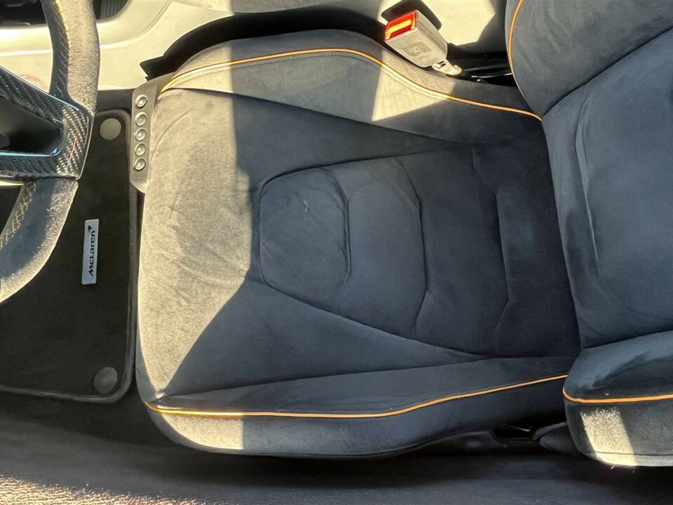 Bild 16/48 von McLaren 650S Spider (2014)