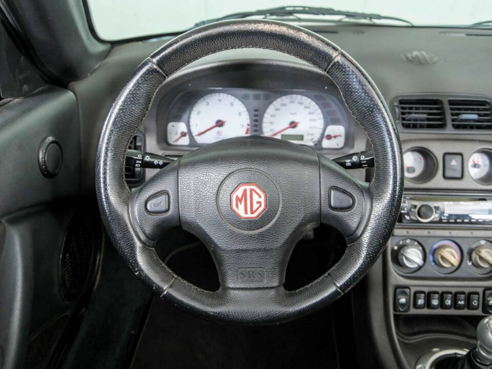 Immagine 8/50 di MG TF 135 (2004)