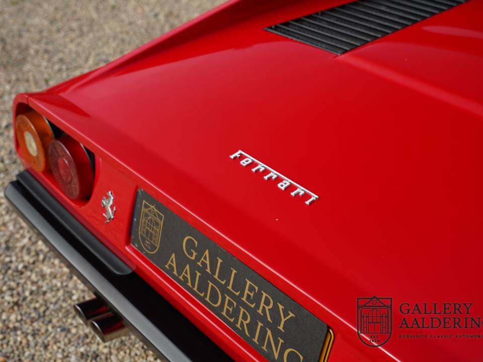 Bild 14/50 von Ferrari 308 GTBi Quattrovalvole (1984)