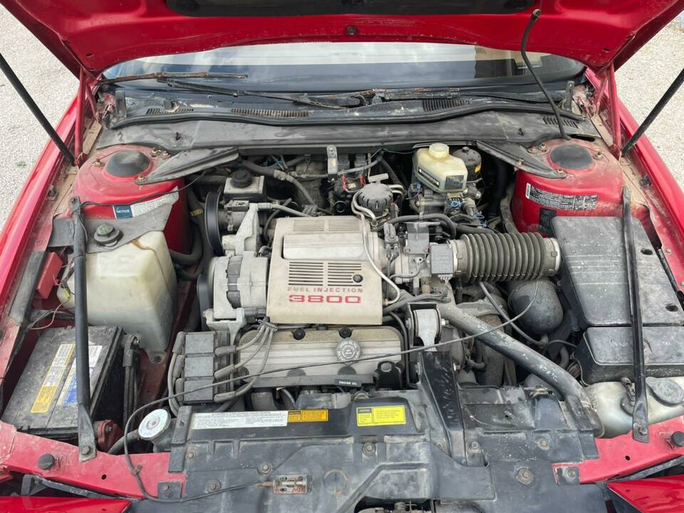 Bild 15/16 von Buick Reatta (1990)