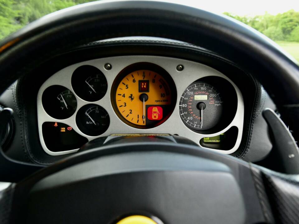 Bild 46/50 von Ferrari F 360 Modena (2000)