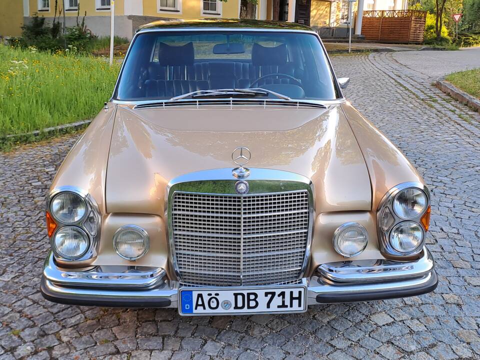 Image 45/73 of Mercedes-Benz 280 SE (1971)