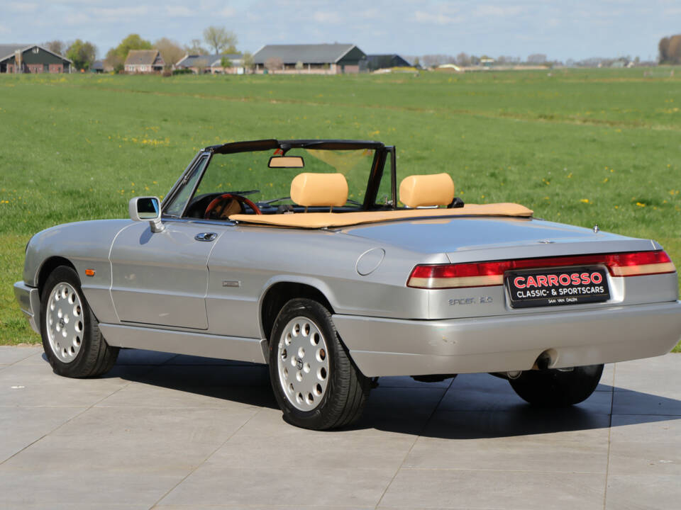 Image 43/50 of Alfa Romeo 2.0 Spider (1992)