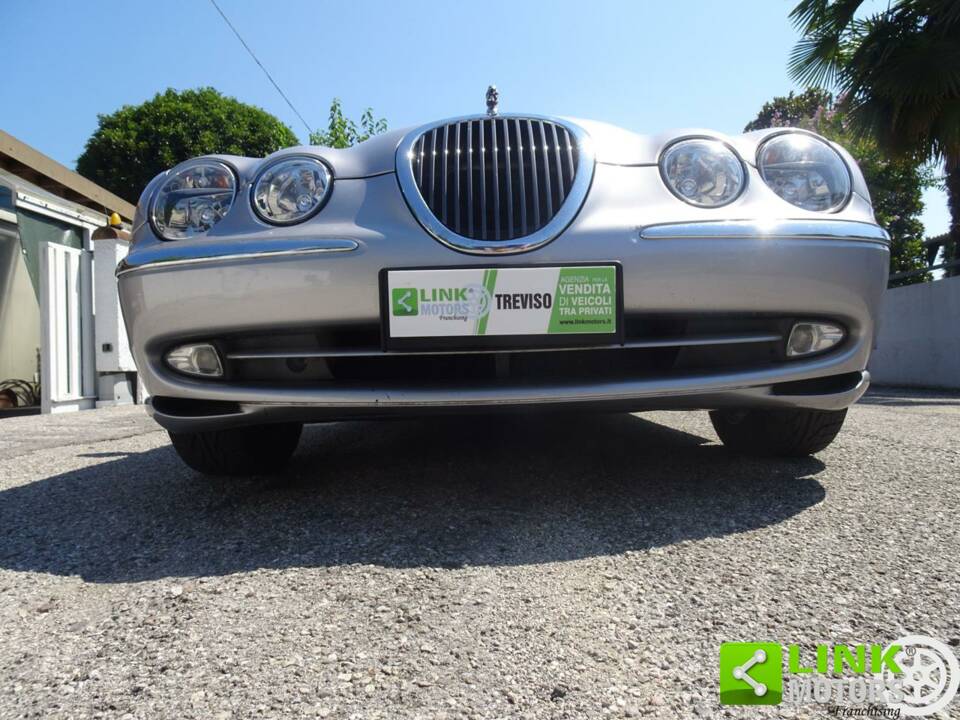 Imagen 34/39 de Jaguar S-Type 3.0 V6 (2000)