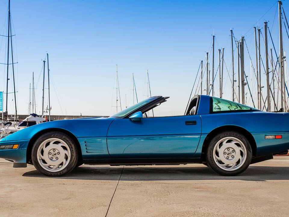 Afbeelding 2/22 van Chevrolet Corvette (1991)