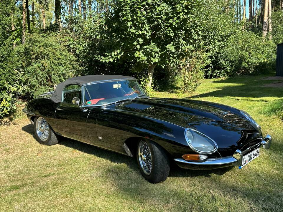 Image 23/23 de Jaguar Type E 4.2 (1964)
