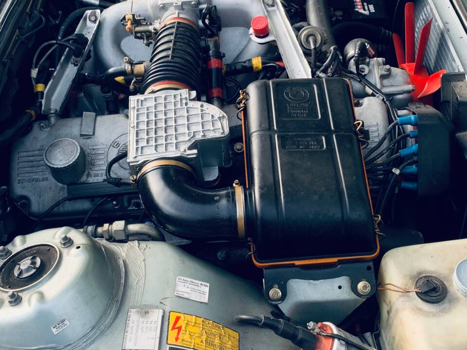 Bild 5/17 von BMW 635 CSi (1984)