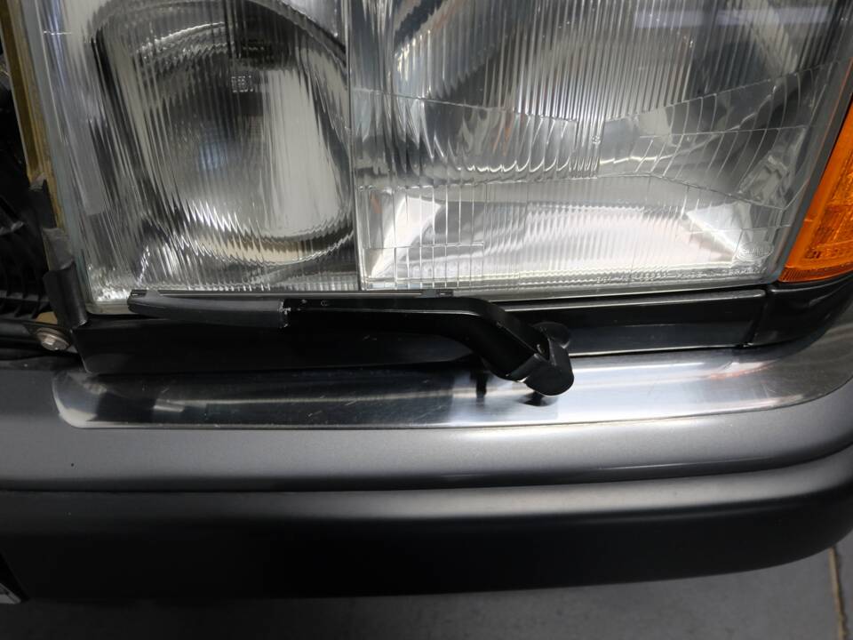 Bild 27/40 von Mercedes-Benz E 500 (1993)