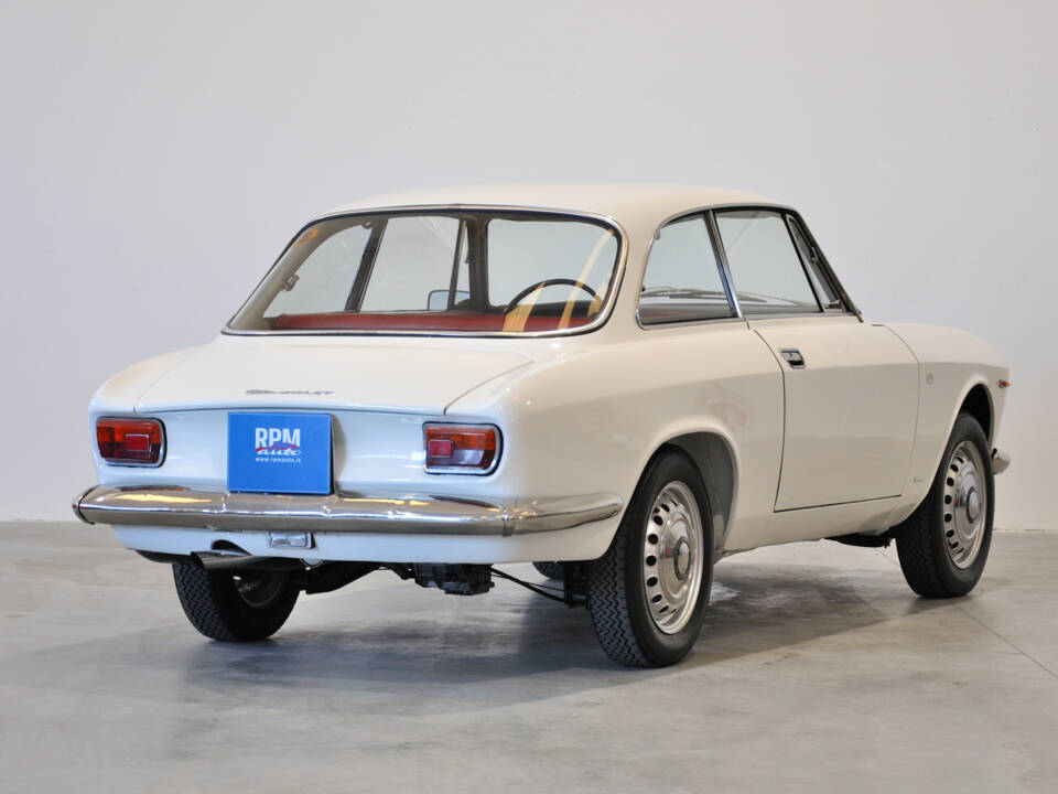 Afbeelding 24/30 van Alfa Romeo Giulia 1600 Sprint GT (1964)