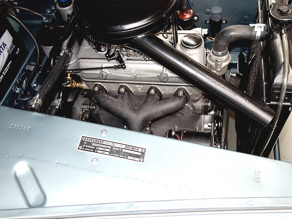 Image 31/42 of Borgward Isabella Coupe (1961)