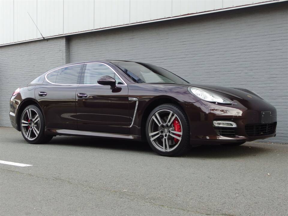Bild 2/98 von Porsche Panamera Turbo (2009)