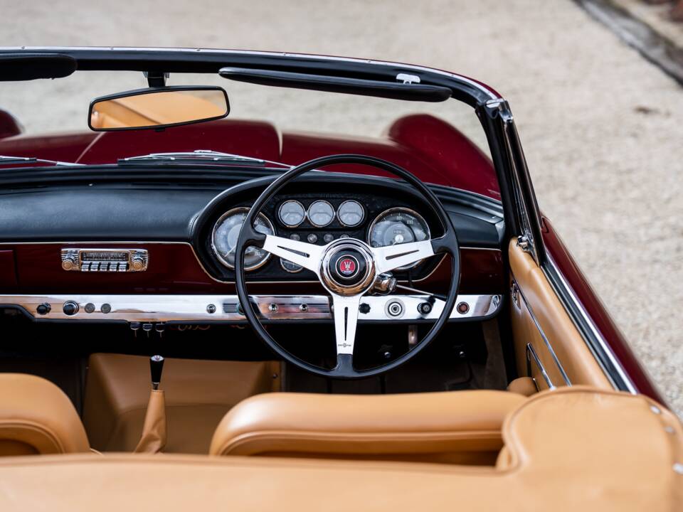 Image 21/51 of Maserati 3500 GTI Spyder Vignale (1963)