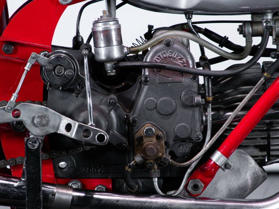 Image 14/50 of Moto Guzzi DUMMY (1948)