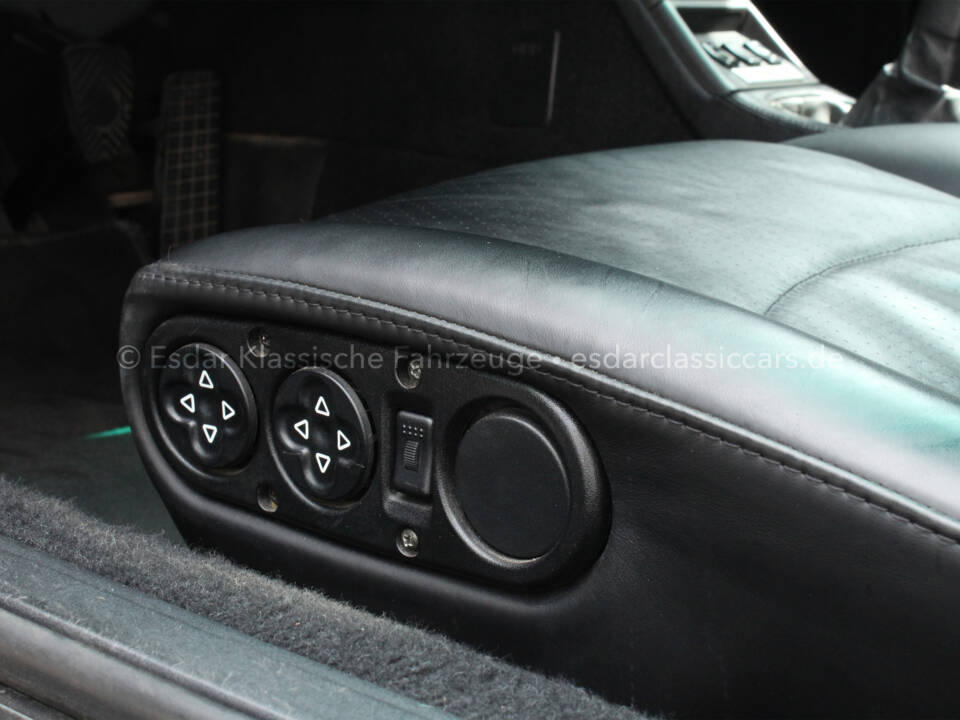 Bild 23/29 von Porsche 911 Carrera 4 (1996)