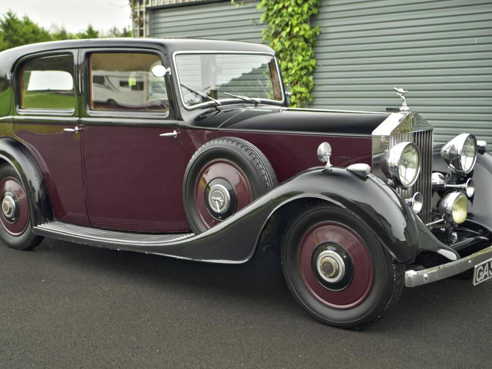 Image 3/50 of Rolls-Royce 25&#x2F;30 HP (1938)