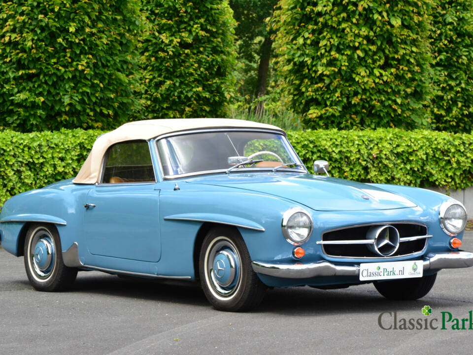 Image 22/50 of Mercedes-Benz 190 SL (1961)