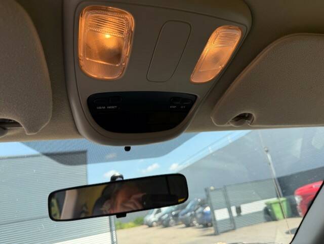 Image 15/24 of Dodge Ram 1500 (2005)