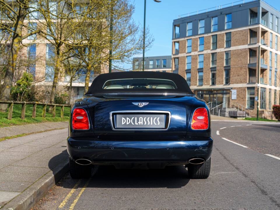 Bild 9/27 von Bentley Azure (2007)