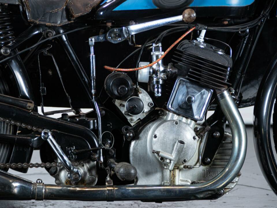 Bild 31/50 von Triumph DUMMY (1929)