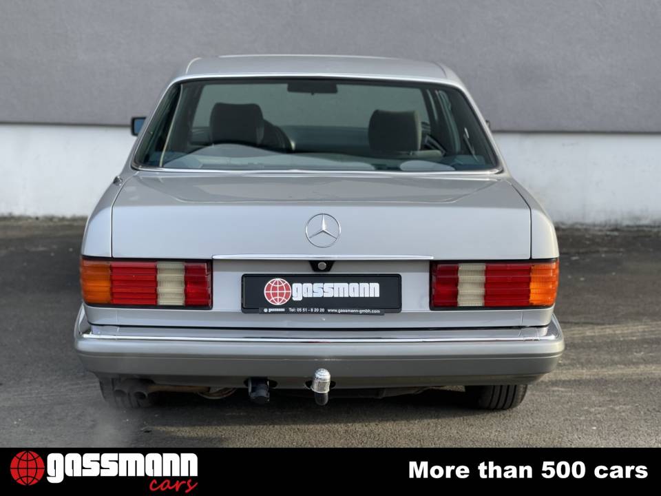 Imagen 7/15 de Mercedes-Benz 300 SE (1986)