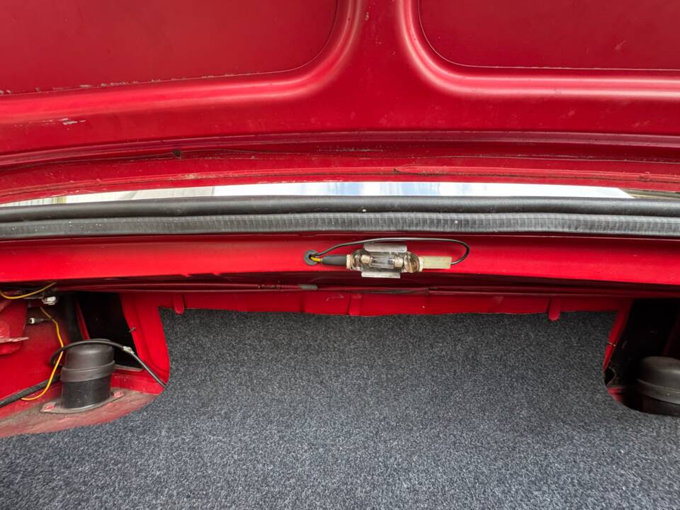 Bild 8/68 von Alfa Romeo 1.6 Spider (1988)