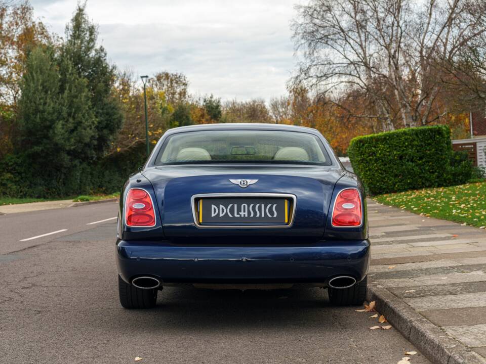 Afbeelding 6/27 van Bentley Brooklands (2009)