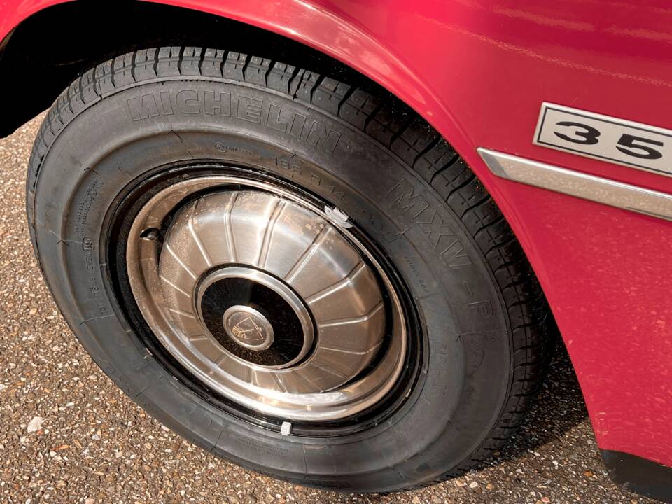 Image 16/53 de Rover 3500 S (1975)