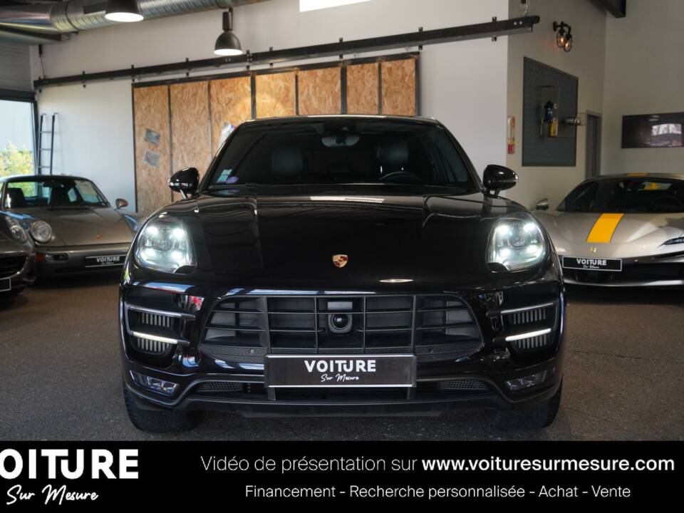 Image 10/29 de Porsche Macan Turbo (2017)