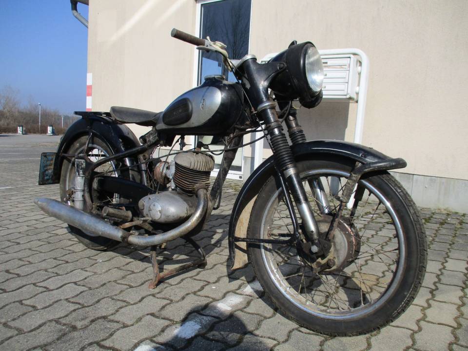 Image 2/21 of DKW DUMMY (1952)