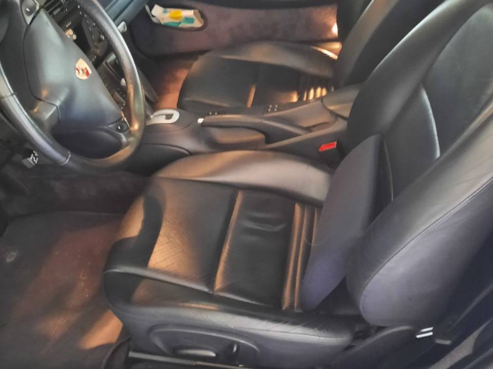 Bild 3/6 von Porsche 911 Carrera 4 (2005)