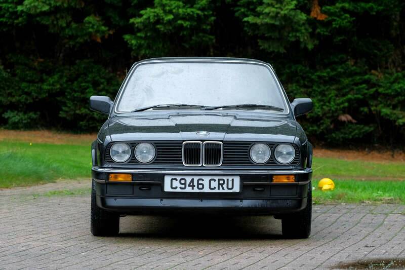 Immagine 11/50 di BMW 320i (1986)