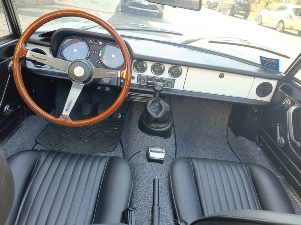Bild 37/50 von Alfa Romeo Spider 1600 Junior (1975)