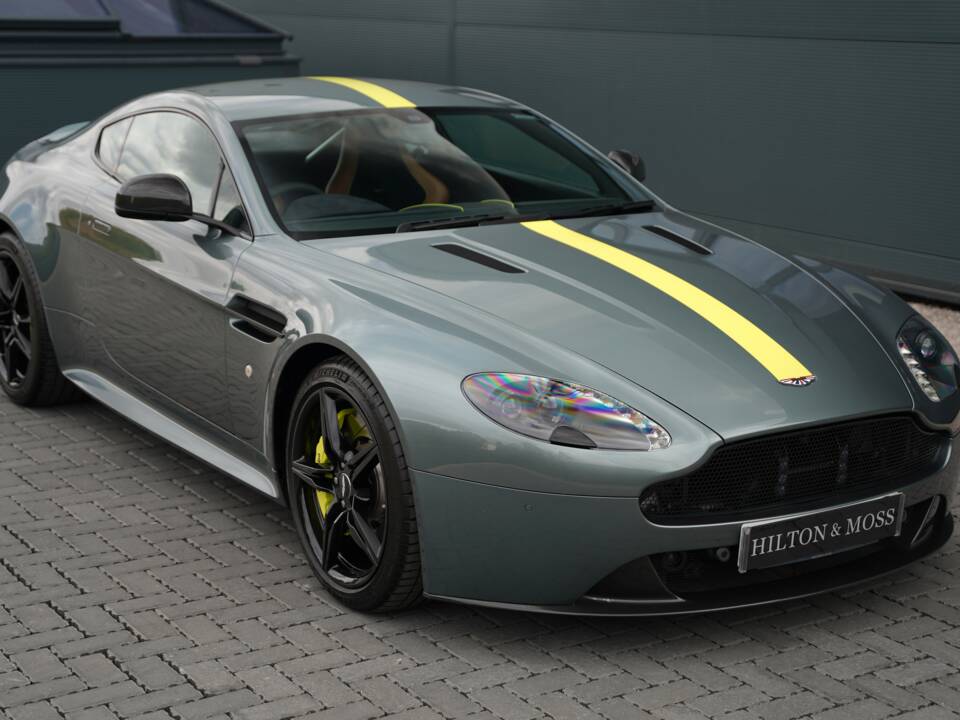 Bild 22/50 von Aston Martin V8 Vantage AMR (2018)