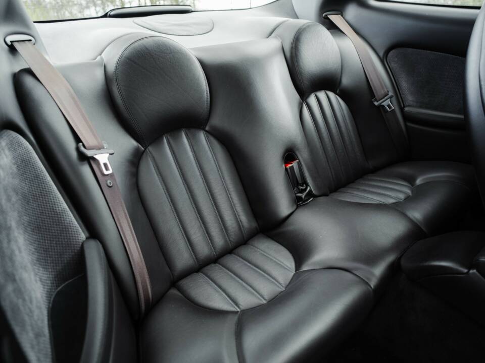 Immagine 15/28 di Jaguar XK8 4.0 (1999)