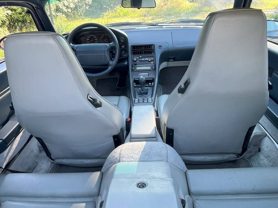 Image 21/26 of Porsche 928 GTS (1995)