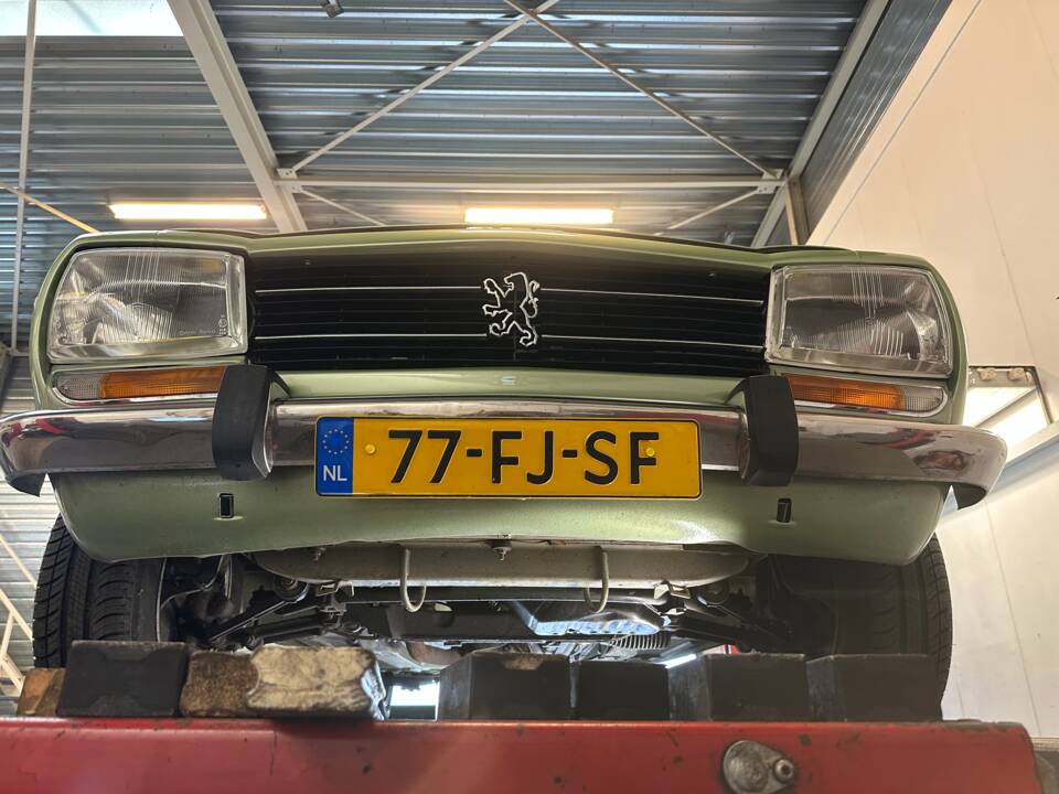 Image 59/80 of Peugeot 504 TI (1976)