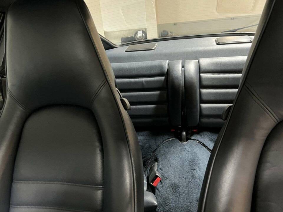 Bild 15/15 von Porsche 911 Carrera 3.2 (1988)