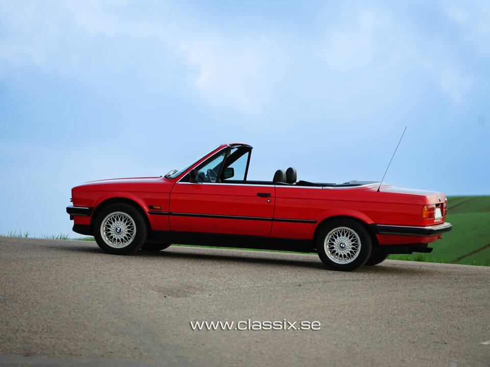 Bild 6/29 von BMW 325i (1990)