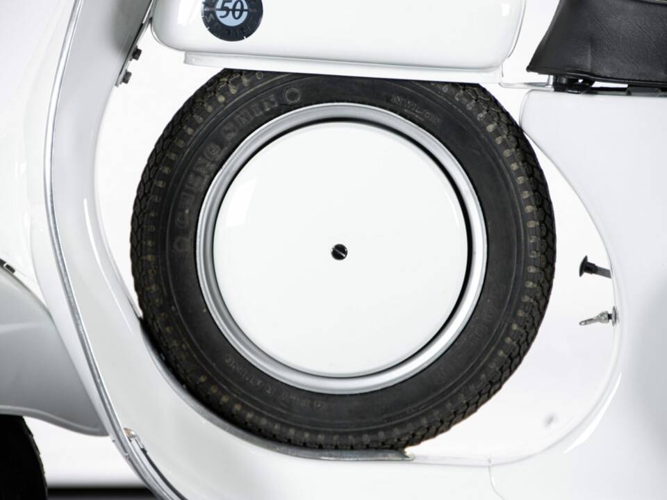 Image 21/49 de Piaggio Vespa 50 SS (1966)