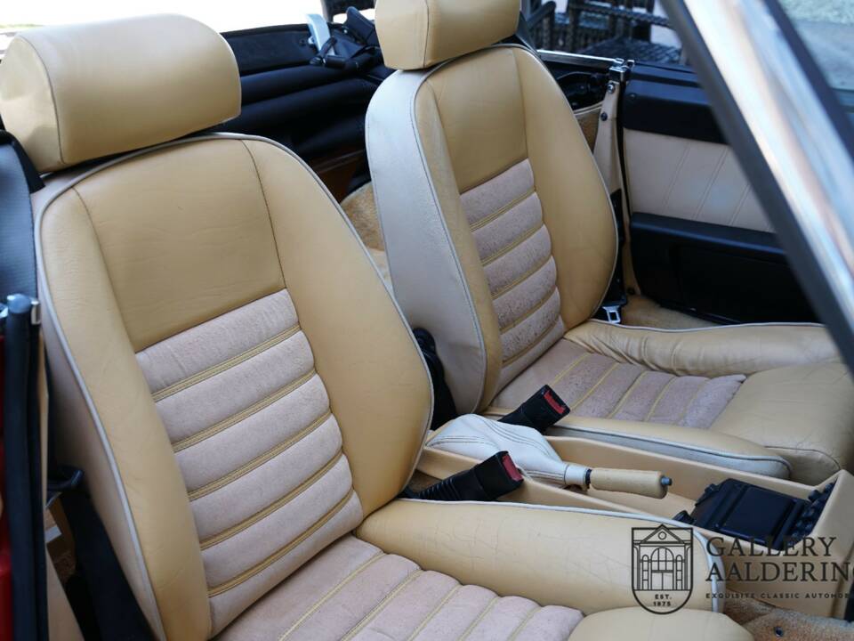 Immagine 42/50 di Alfa Romeo 2.0 Spider (1991)