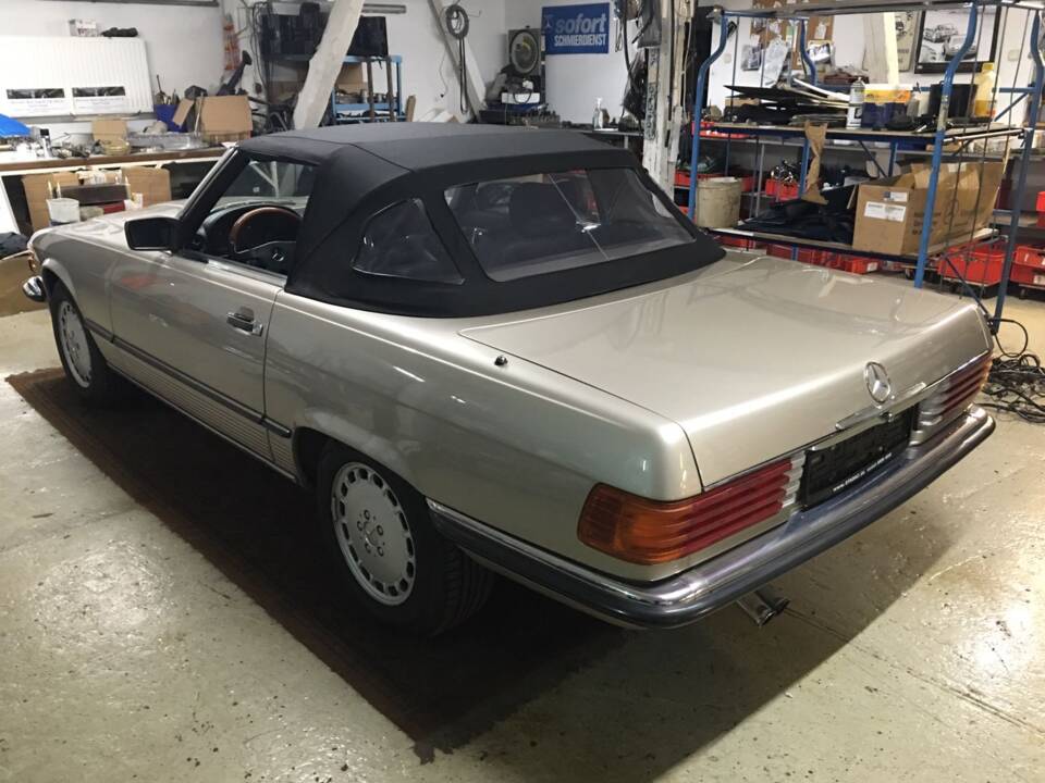 Afbeelding 3/17 van Mercedes-Benz 300 SL (1987)
