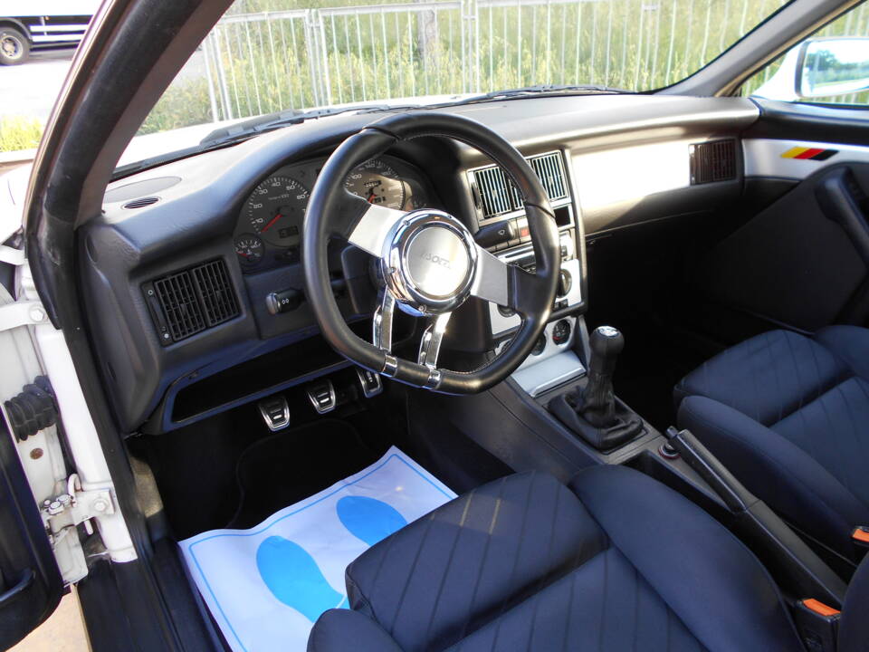 Bild 7/23 von Audi Coupe - 2.3E (1992)