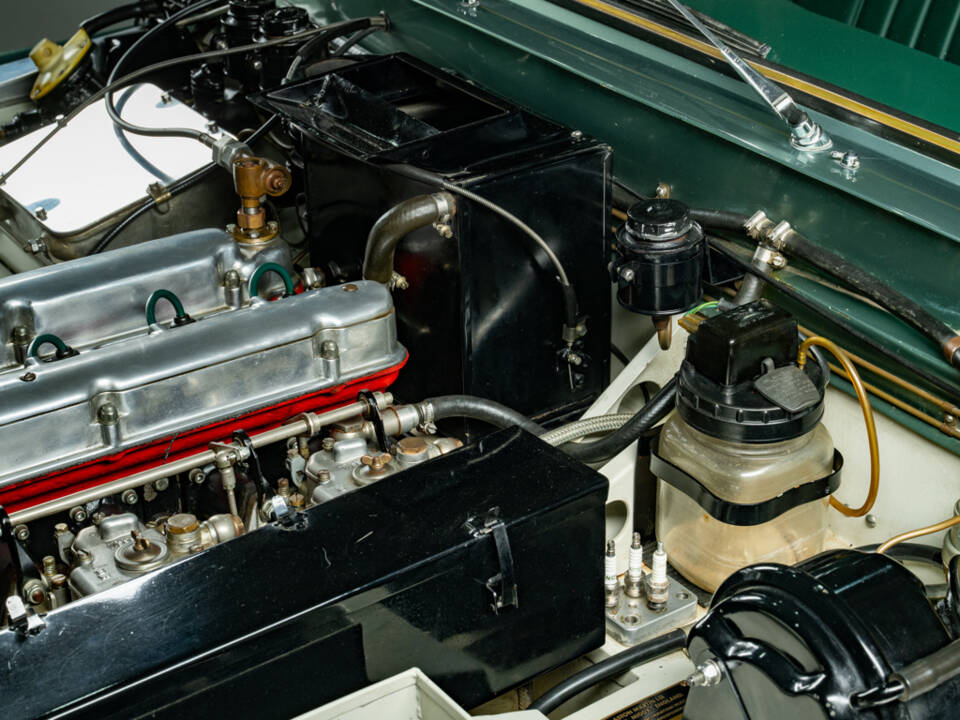 Immagine 26/30 di Aston Martin DB 4 Prototype (1957)
